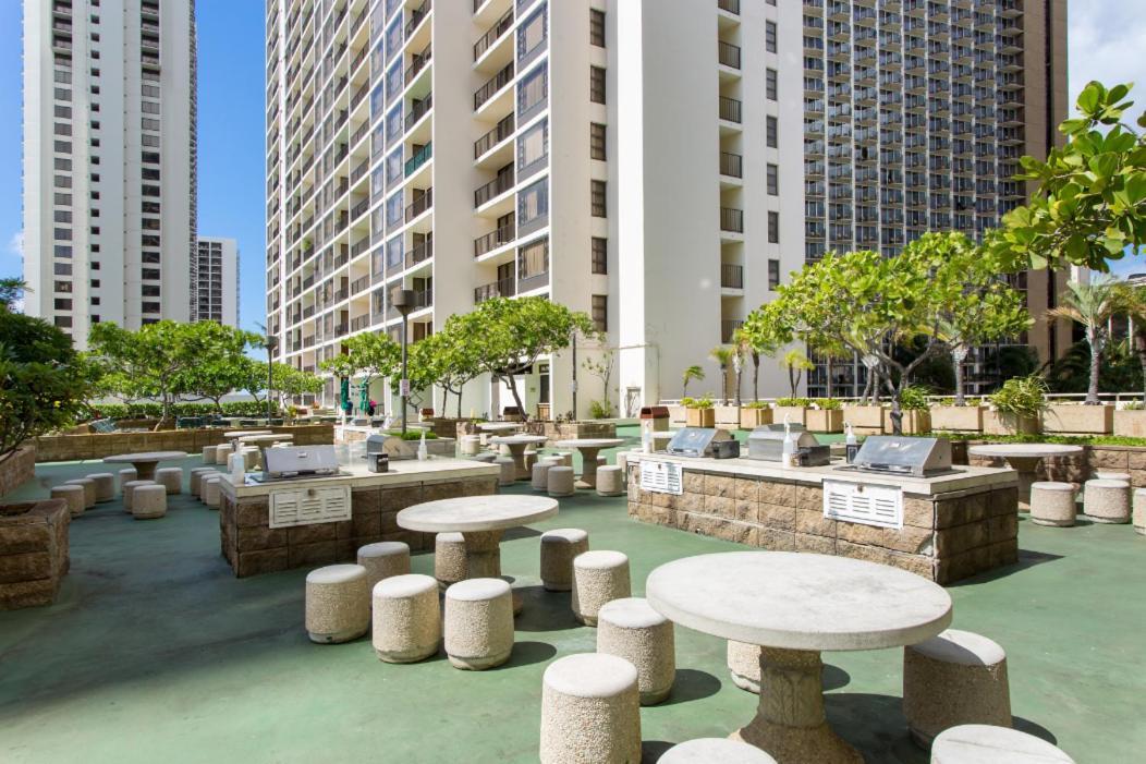 Waikiki Banyan Modern One Bedroom Free Parking Honolulu Extérieur photo